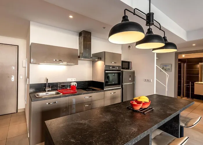 Apartament Les 3c By Interhome LʼÎle-Rousse